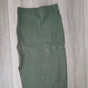 Women's green knit knee length sweater knit skirt size S